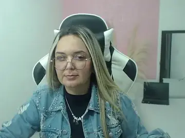 Stripchat Live Porn of samy_vsn
