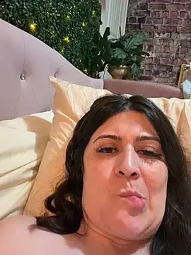 Stripchat Adult Webcams of Ava_Rain