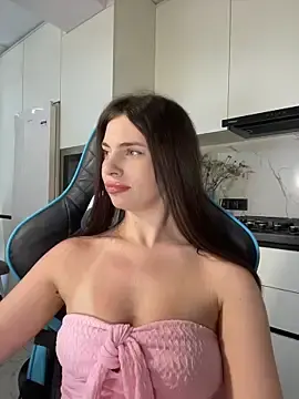 Stripchat Sex Cam of CurlyLara