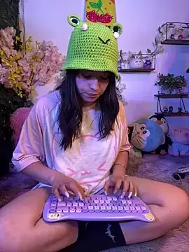 Stripchat Live Porn of Eymmy_24