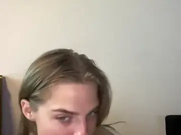 Stripchat Live Porn of sweetceeme