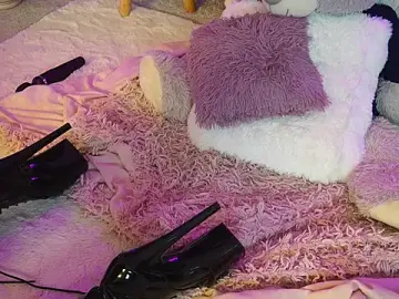 Stripchat Live Sex Cam of Misty_Joys