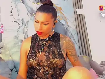 Stripchat Live Porn of khiara_moretti