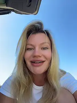 Stripchat Adult Webcam of justmilaa