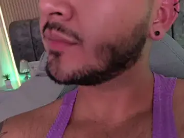 Stripchat Sex Cam of mister_miike