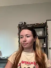 Stripchat Free Porn Cam of Mini_girl_do_it_better