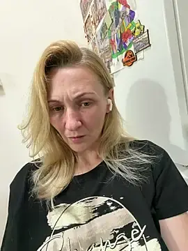 Stripchat Live Sex of Secret_Ladyx
