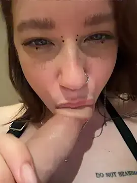 Stripchat Live Sex Cam of lucy-joy