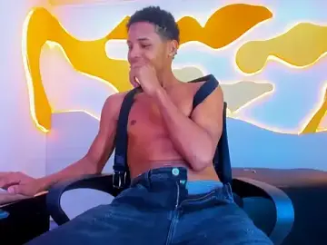 Stripchat Adult Webcam of RafaelVander