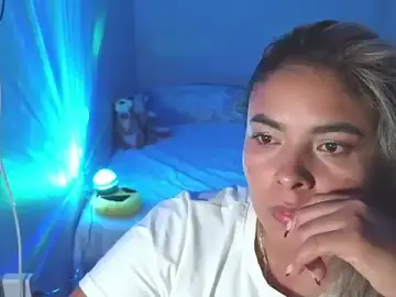Stripchat Best live sex cam show of crystal_1991