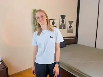 Stripchat Adult Video Chat of FemMantis