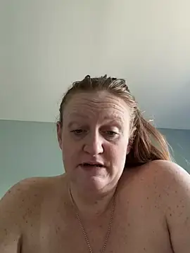 Stripchat Adult Video Chat of Kellilyn10