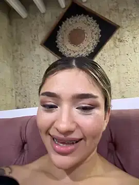 Stripchat Free Live Porn of Arianavillada