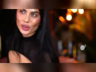 Xlovecam Watch Live Sex Cams of RavennaDarcy