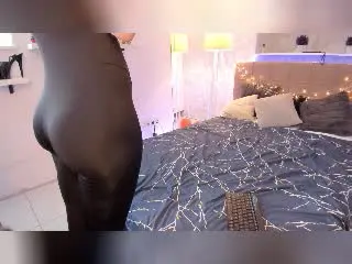 Xlovecam Watch Live Sex Cams of IsabelKiss