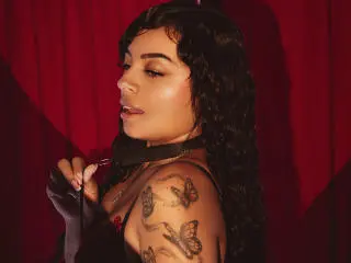 Xlovecam Live Sex Cam of KateMayoss