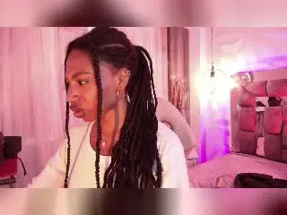 Xlovecam Watch Live Sex Cams of QueenPerlaa