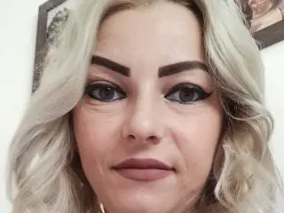 Xlovecam Sex Cam of KatyDirty