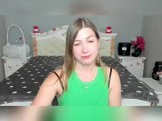 Xlovecam Watch Live Sex Cams of LoriEla