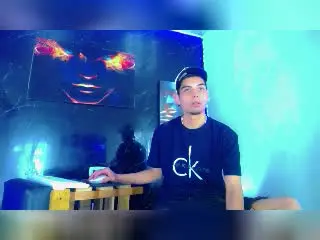Xlovecam Free Porn Cam of LuxeCouple