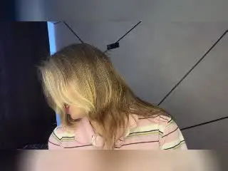 Xlovecam Watch Live Sex Cams of JennyOsmun
