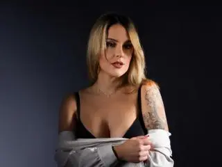 Xlovecam Sex Cam of MollyPretty