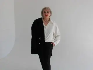 Xlovecam Live Sex Cam of RenataDaster