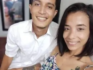 Xlovecam Live Sex of AlejoyMaria