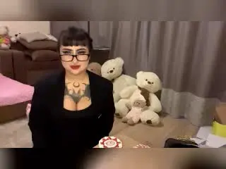 Xlovecam Nude Webcam of LynnaMitton