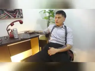 Xlovecam Live Sex Cam of AquilesTaylor