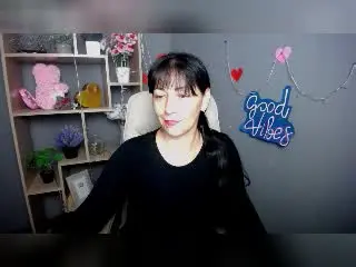 Xlovecam Live Sex Cam of LiluGrants