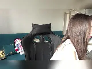 Xlovecam Sex Cam of EmeraldCrivaro