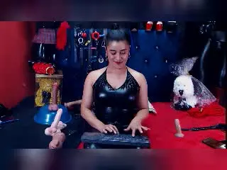Xlovecam Free Porn Cam of HanaMariana