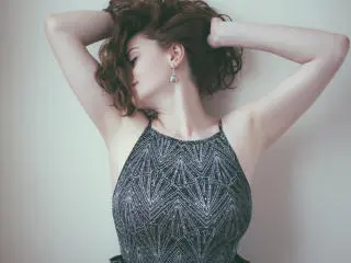 Xlovecam Live Sex Cam of ChicEva