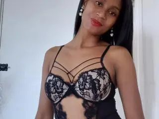 Xlovecam Adult Webcams of PerlaLouisa