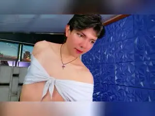 Xlovecam Adult Webcams of LiamDelrey