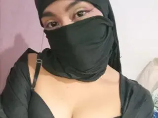 Xlovecam Watch Live Sex Cams of LaylaNoor