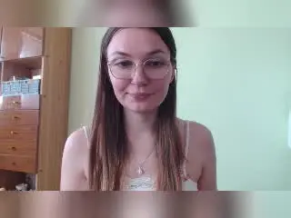 Xlovecam Live Sex Cam of EllyBrune