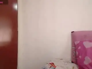 Xlovecam Private Sex Chat of EmmaHerby