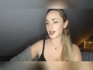 Xlovecam Adult Video Chat of ScarlettLips
