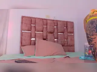 Xlovecam Sex Chat of CleoZapata