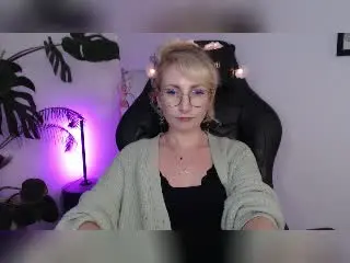 Xlovecam Live Sex of CinamonMoon